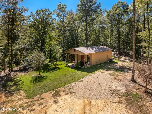 $279,000 | 274 Game Reserve Road, Columbia, MS 39429