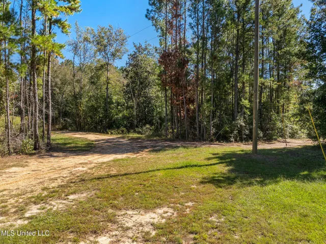 $279,000 | 274 Game Reserve Road, Columbia, MS 39429