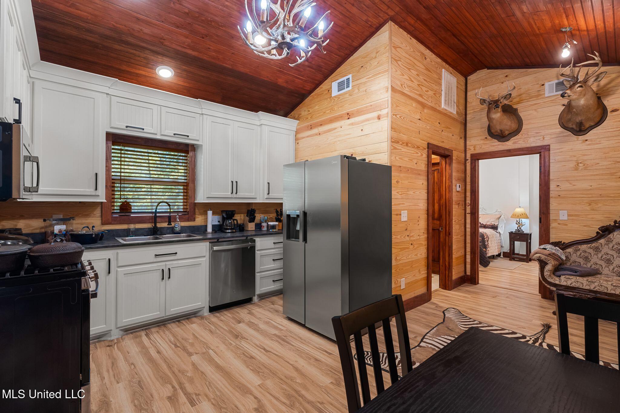 274 Game Reserve Road Columbia, MS 39429 - Photo 7 of 44 274_Game_Reserve_Rd-9