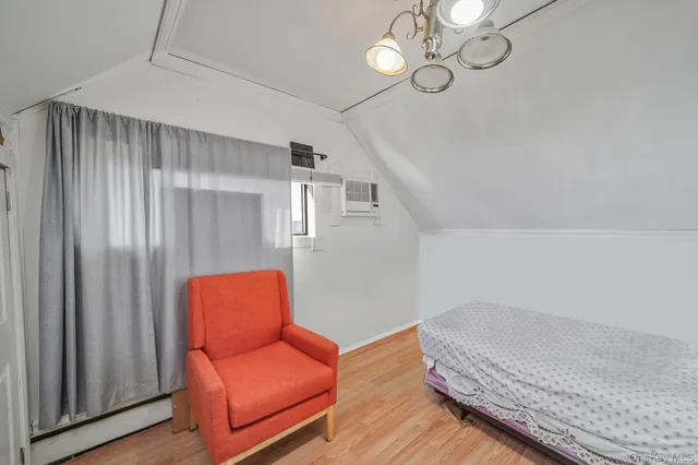 $699,000 | 32 Needle Lane, Levittown, NY 11756