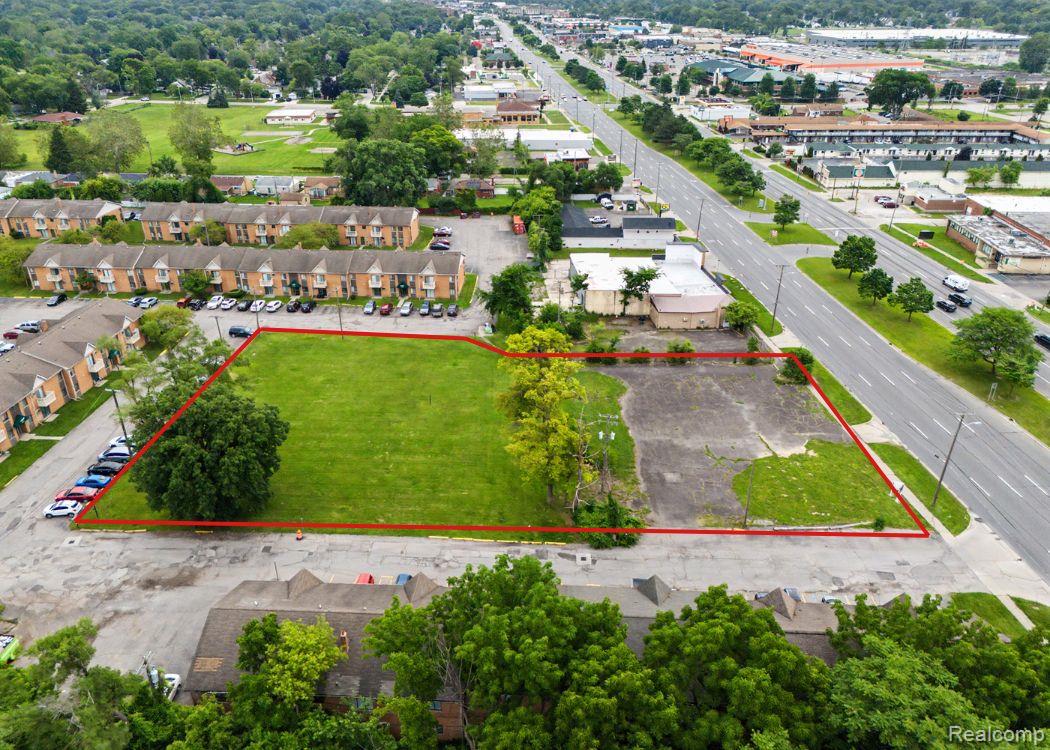 26156 Michigan Avenue Inkster, MI 48141 - Photo 6 of 18 6.jpg