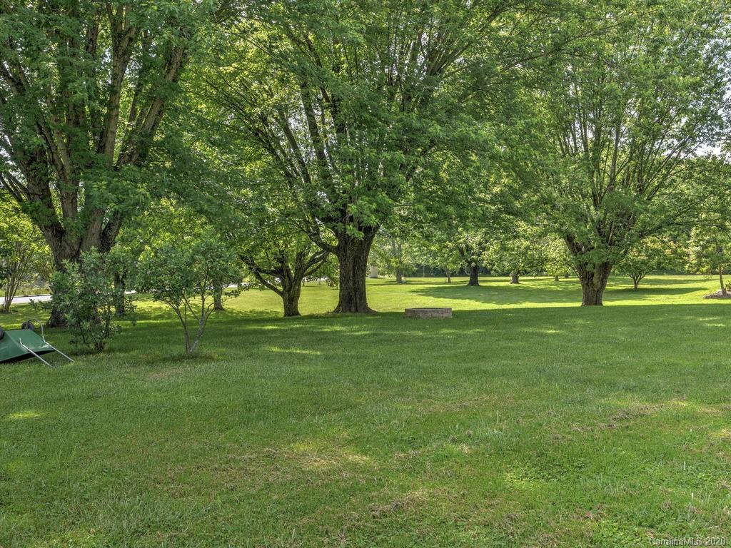 999 Baldwin Road Arden, NC 28704 - Photo 4 of 6 Gallery Image 4