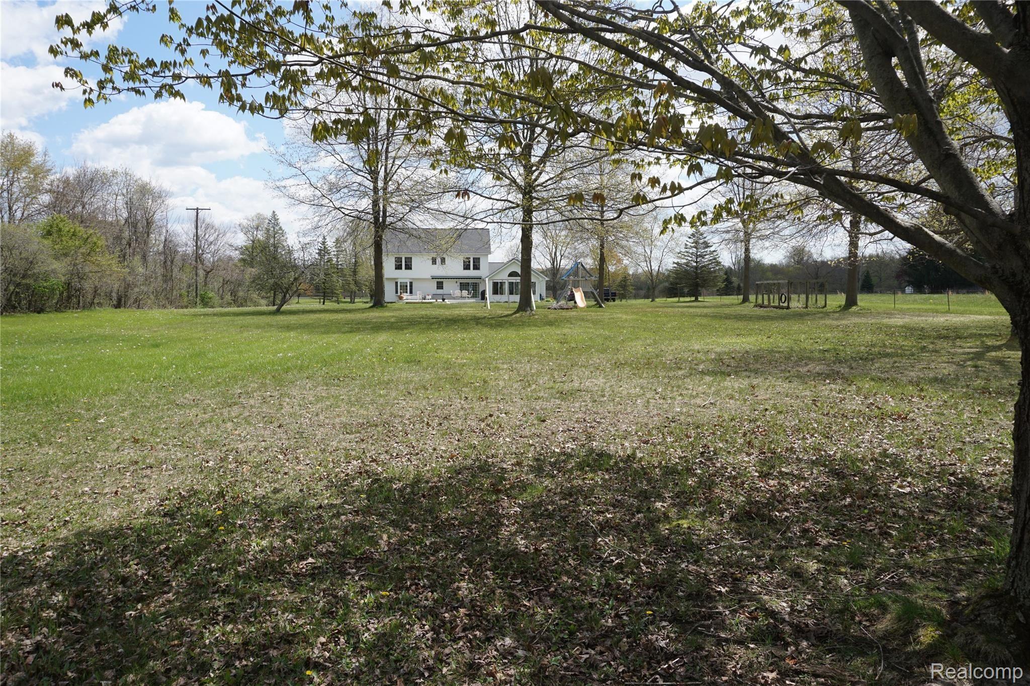 26700 Romine Road New Boston, MI 48164 - Photo 38 of 43 DSC01632.JPG