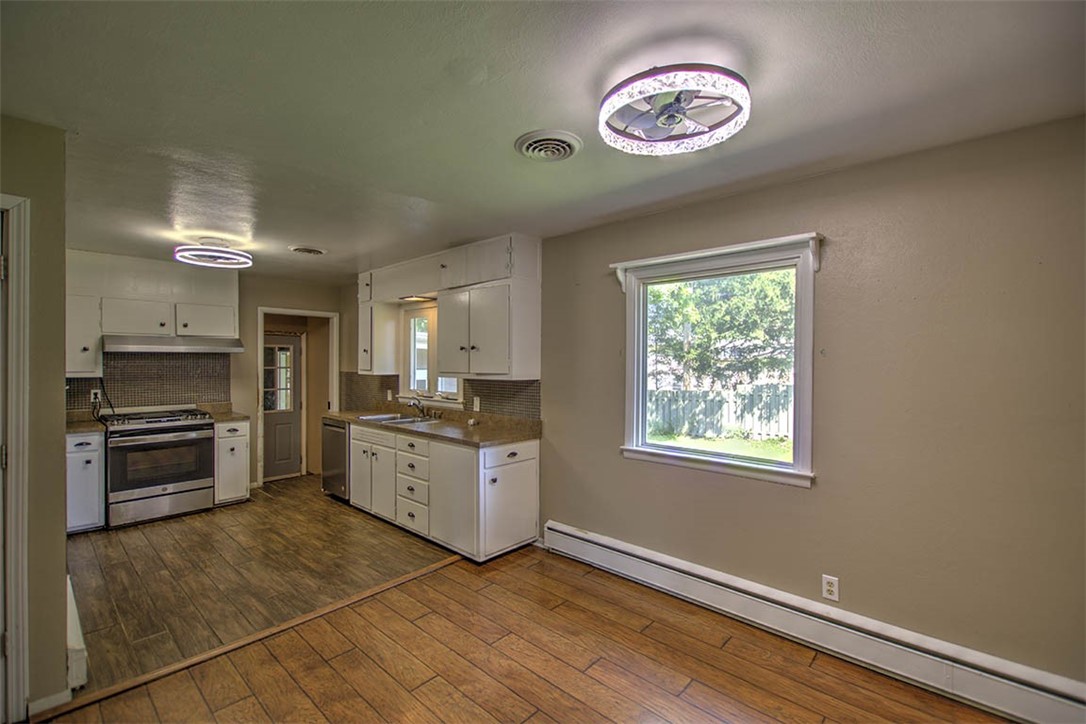 2262 Yorkshire Drive Decatur, IL 62526 - Photo 9 of 25