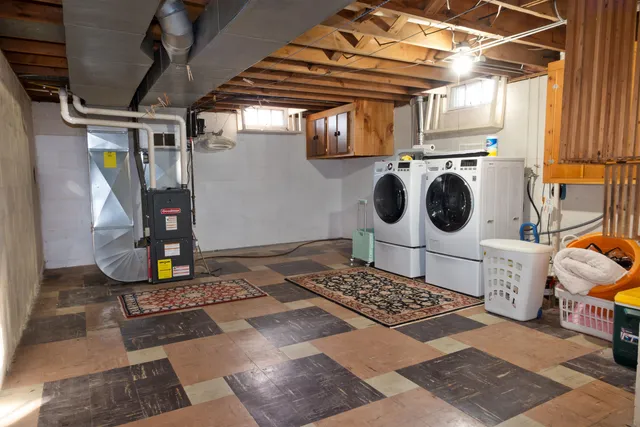 $239,900 | 156 South James Street, Kimberly, WI 54136