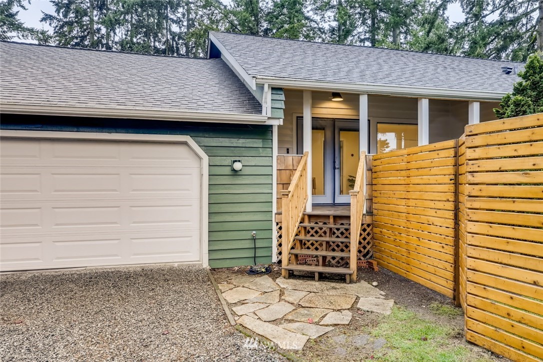 19021 Grannis Road Bothell, WA 98012 - Photo 3 of 25
