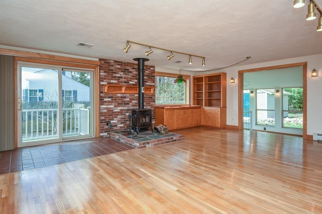 16 Charlesgate Road Walpole, MA 02081 - Photo 3 of 29 Gallery Image 3
