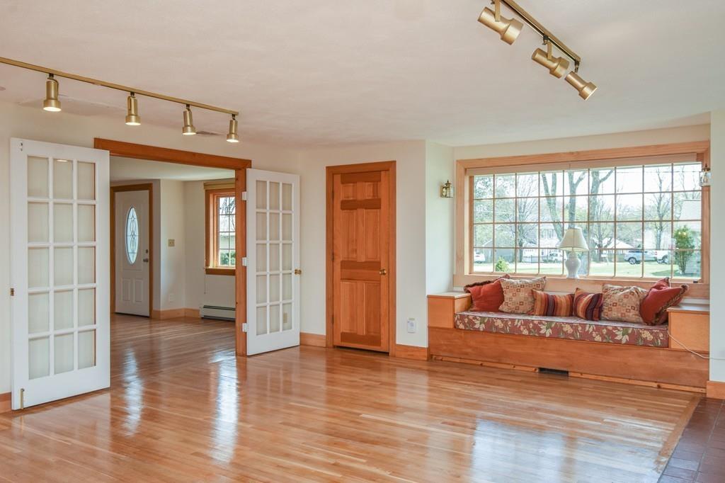16 Charlesgate Road Walpole, MA 02081 - Photo 8 of 29 Gallery Image 8