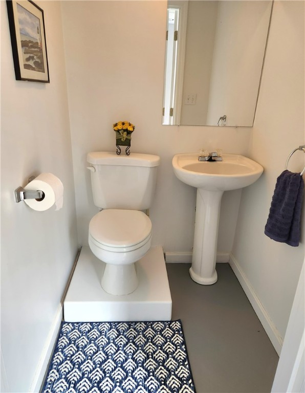 17 Fairway Circle Hopkinton, RI 02832 - Photo 19 of 30 Lower level half bath