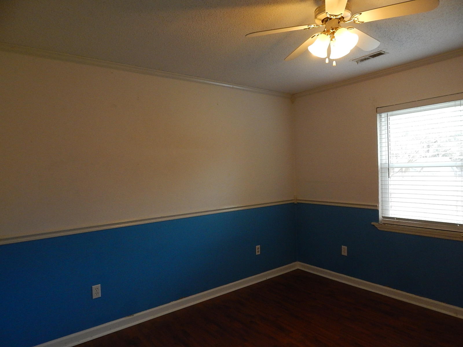 118 Ridge Road Summerville, SC 29485 - Photo 8 of 10 DSCN4119
