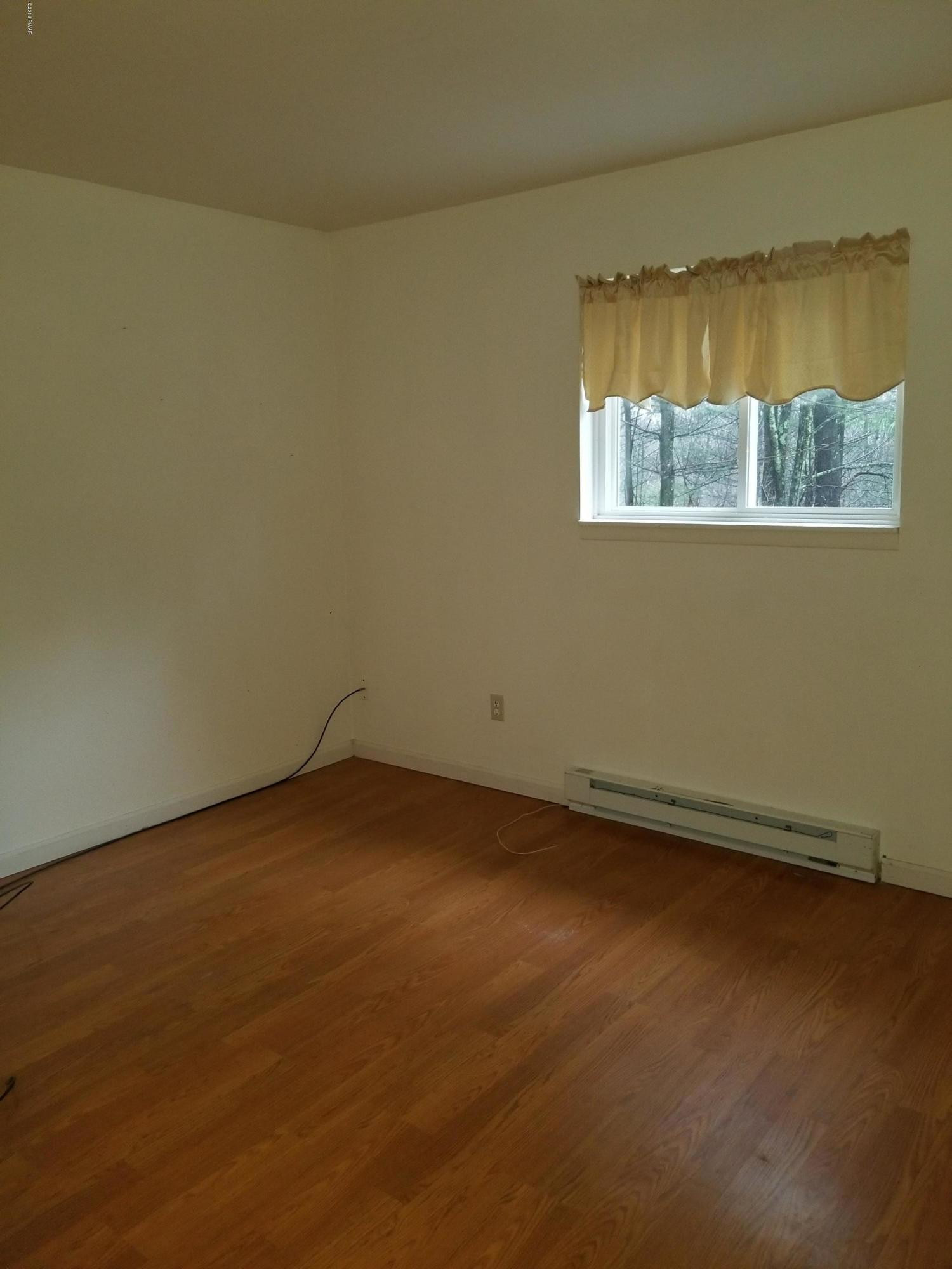 195 Fox Road Dingmans Ferry, PA 18328 - Photo 8 of 16