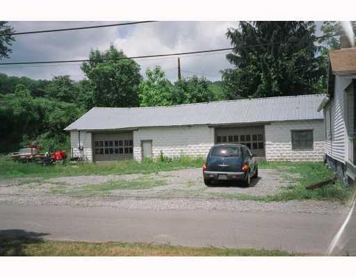 74 Noblestown Road Carnegie, PA 15106 - Photo 6 of 8 Parking Lot/Garage.