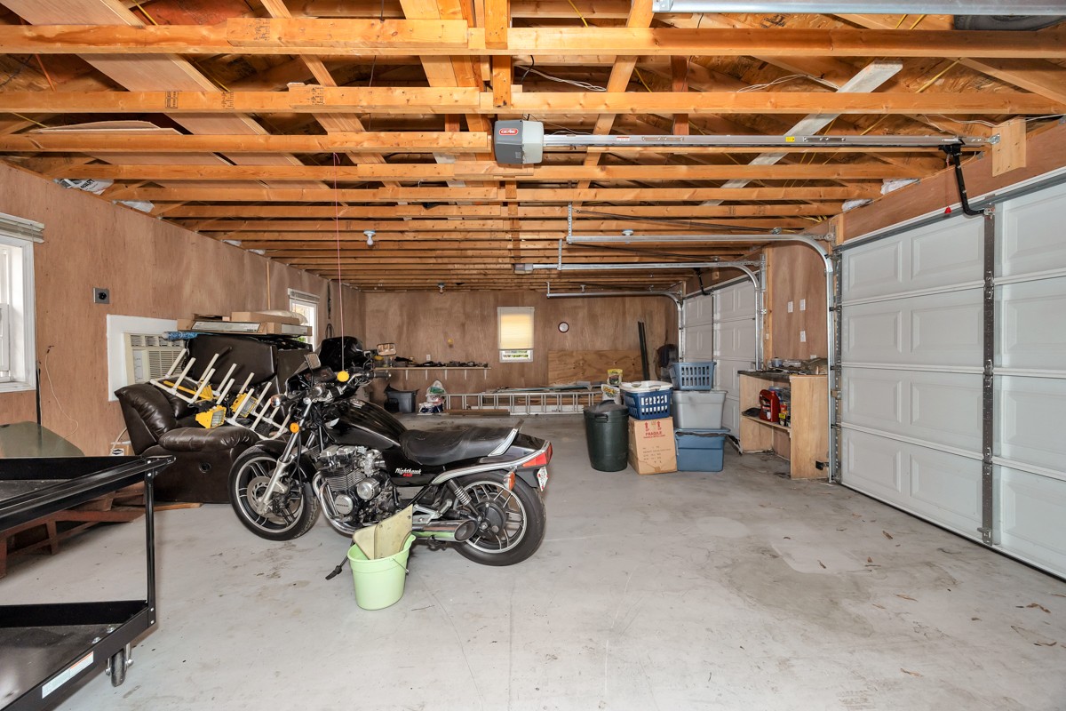 560 Old Poplar School Road Prospect, TN 38477 - Photo 15 of 28 a view of a room with gym equipment