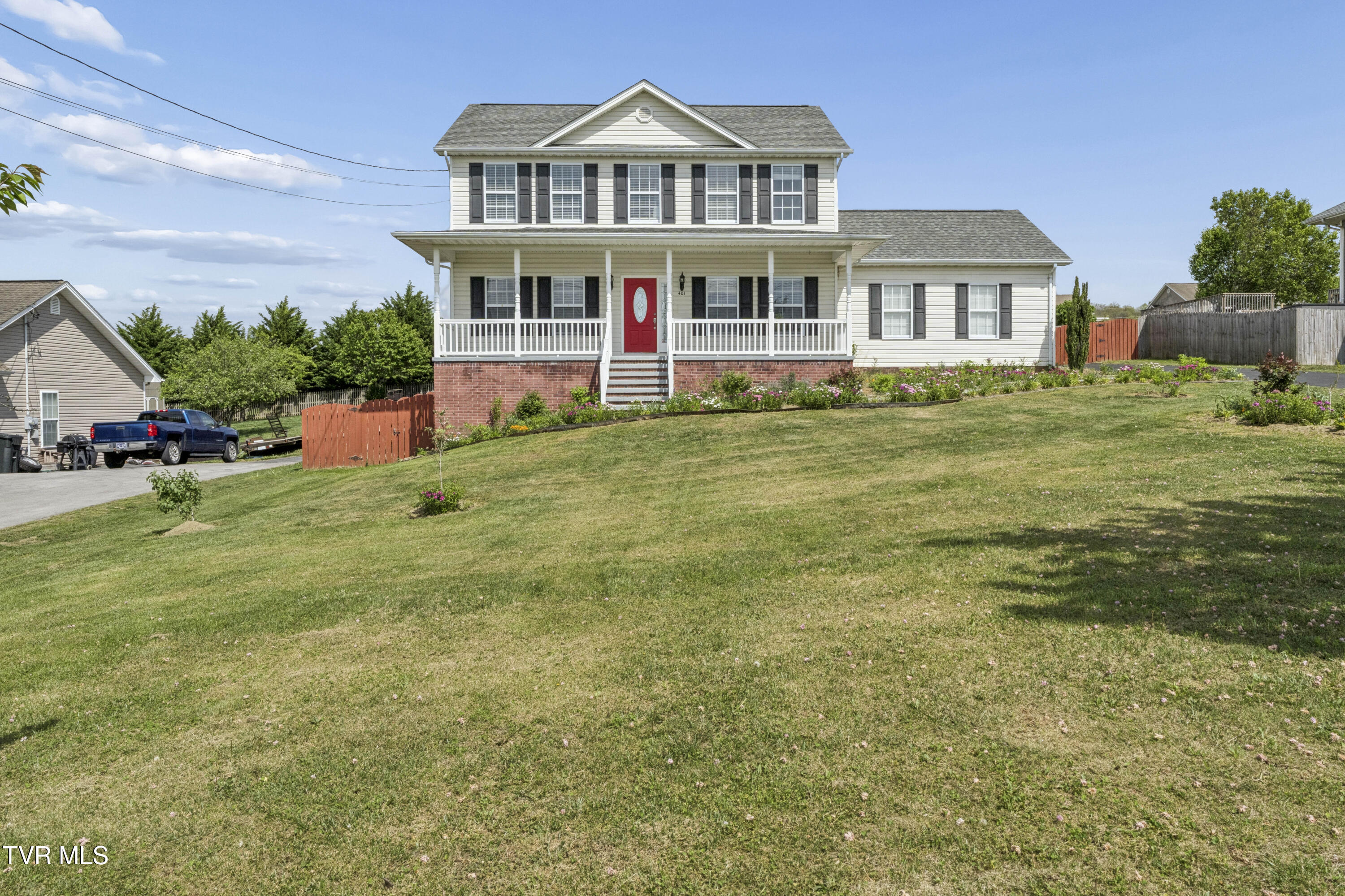 401 Leesburg Road Telford, TN 37690 - Photo 1 of 62 LeesburgFloral-2