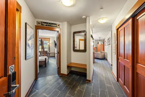 $1,395,000 | 1850 Village South Road, Unit 417 (4417), Olympic Valley, CA 96146