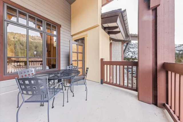 $1,395,000 | 1850 Village South Road, Unit 417 (4417), Olympic Valley, CA 96146