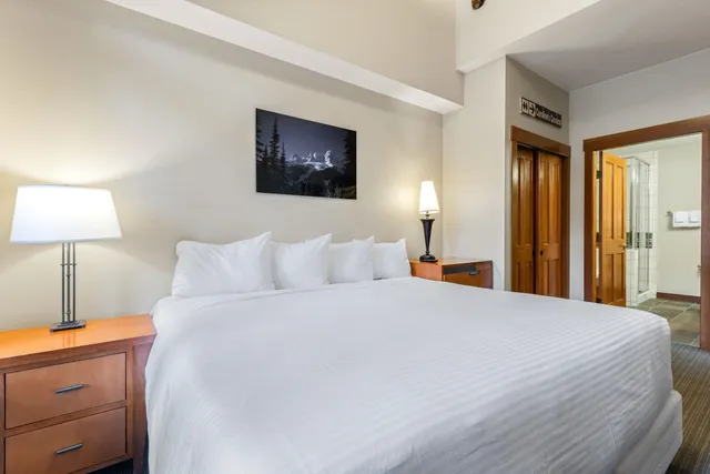 $1,395,000 | 1850 Village South Road, Unit 417 (4417), Olympic Valley, CA 96146