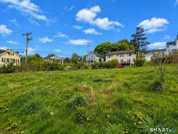 $324,900 | 175 South Street, Danbury, CT 06810