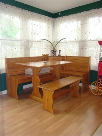 14 Spring Street South Hadley, MA 01075 - Photo 4 of 21 Gallery Image 4