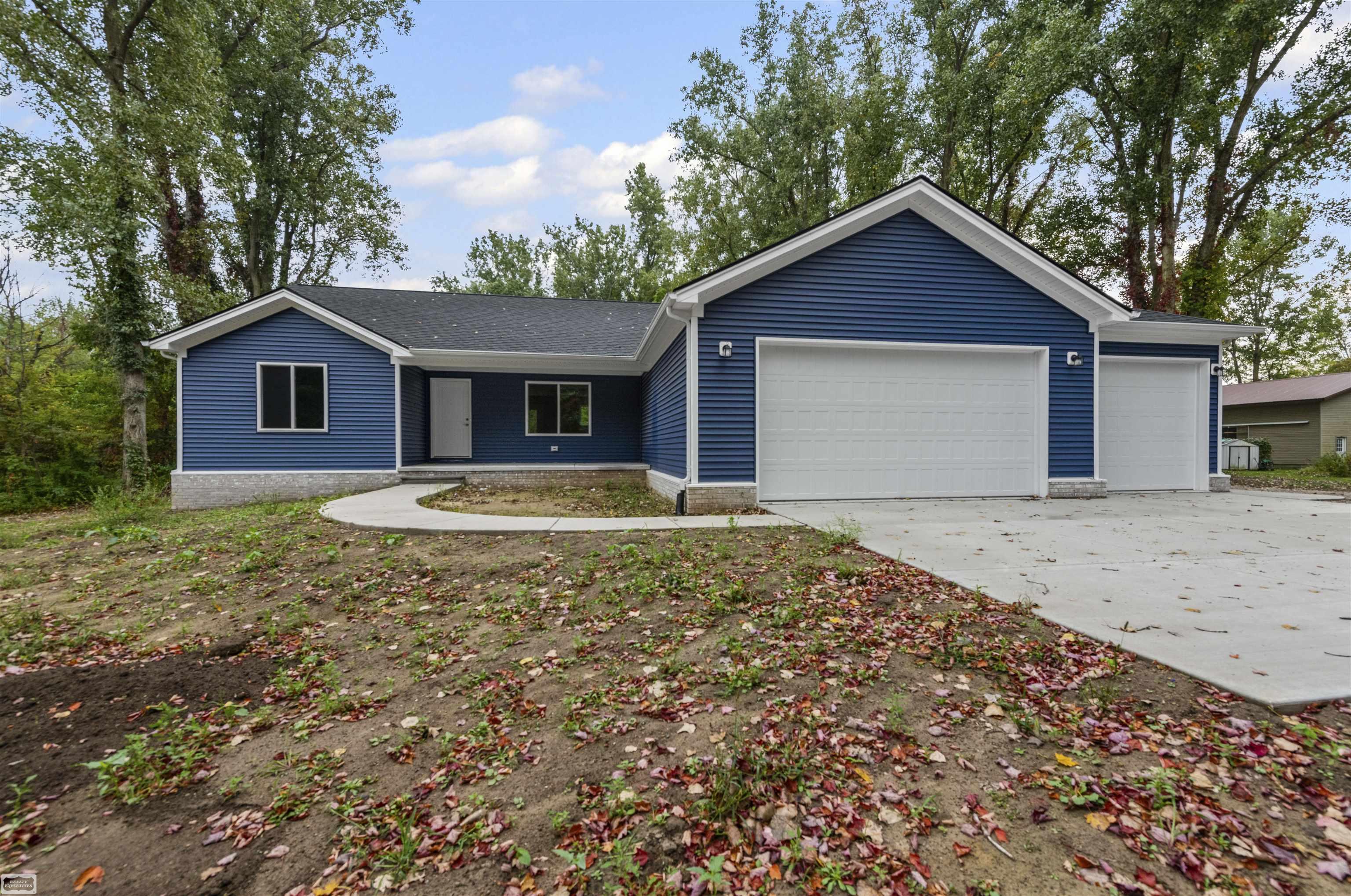 3363 Carrigan Road Fort Gratiot, MI 48059 - Photo 41 of 42 50189144-fe12fb25-abe3-4fde-8637-133c43691611.JPG