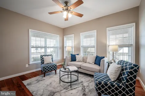 $825,000 | 6005 Piney Grove Way, Gainesville, VA 20155