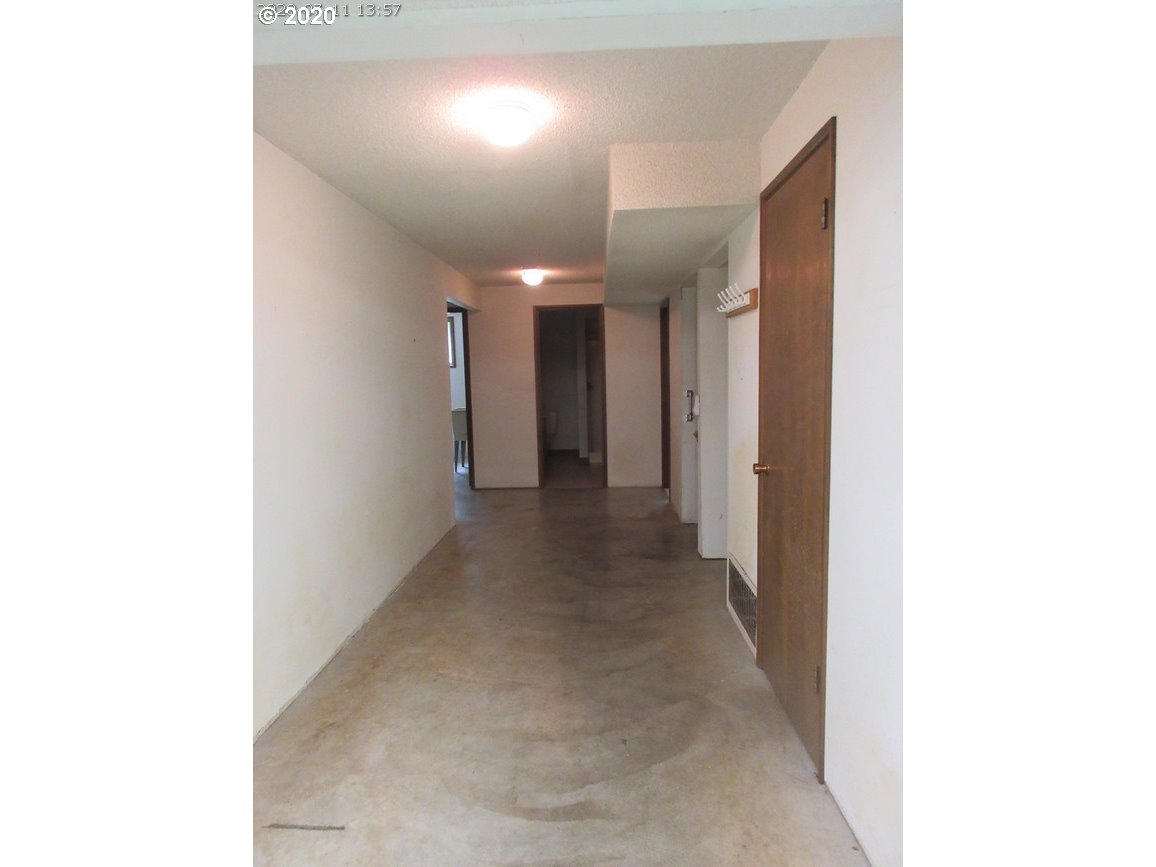 28904 Huber Road Scappoose, OR 97056 - Photo 18 of 20 Gallery Image 18