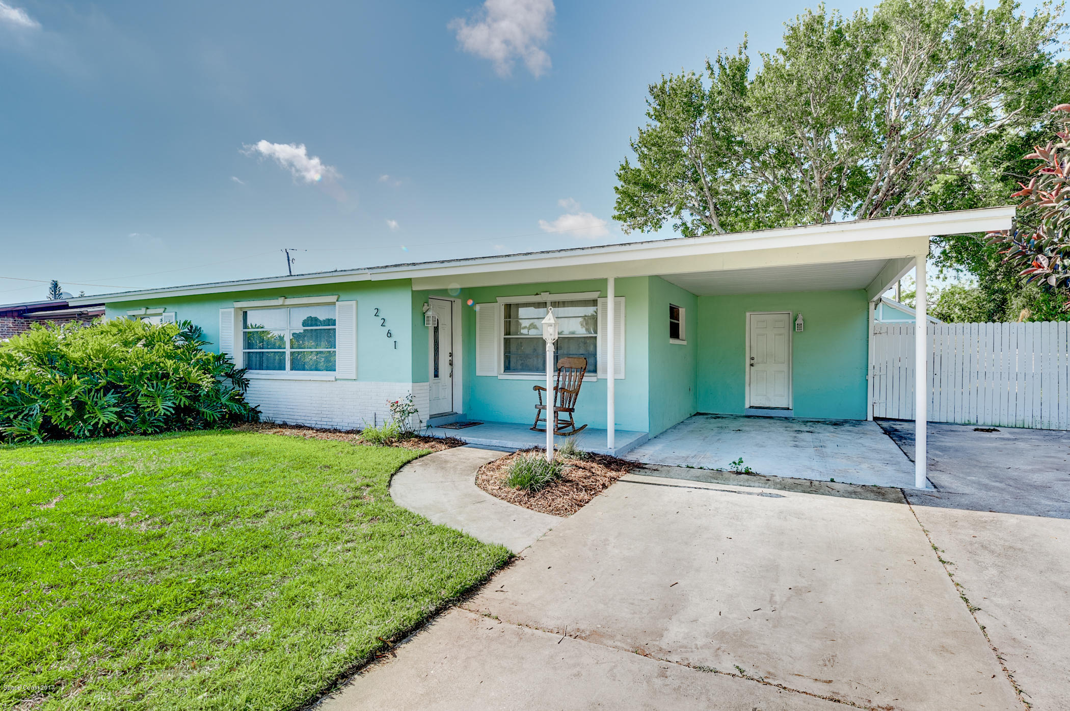 2261 Montgomery Road Melbourne, FL 32935 - Photo 2 of 36 Front of Home