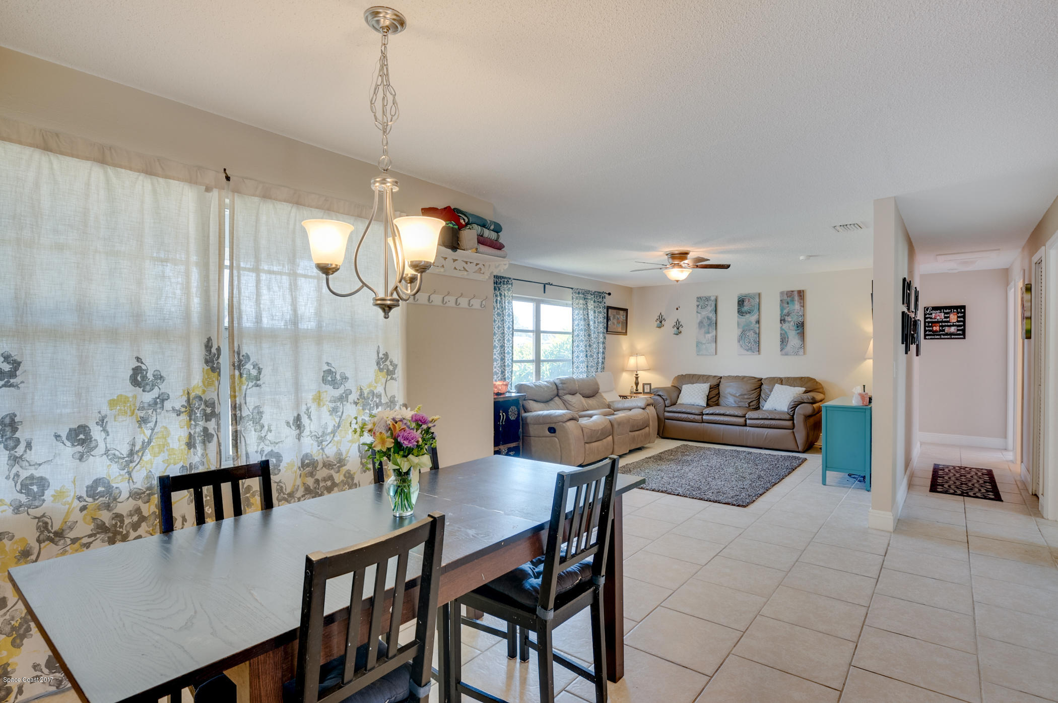 2261 Montgomery Road Melbourne, FL 32935 - Photo 14 of 36 Living and Dining