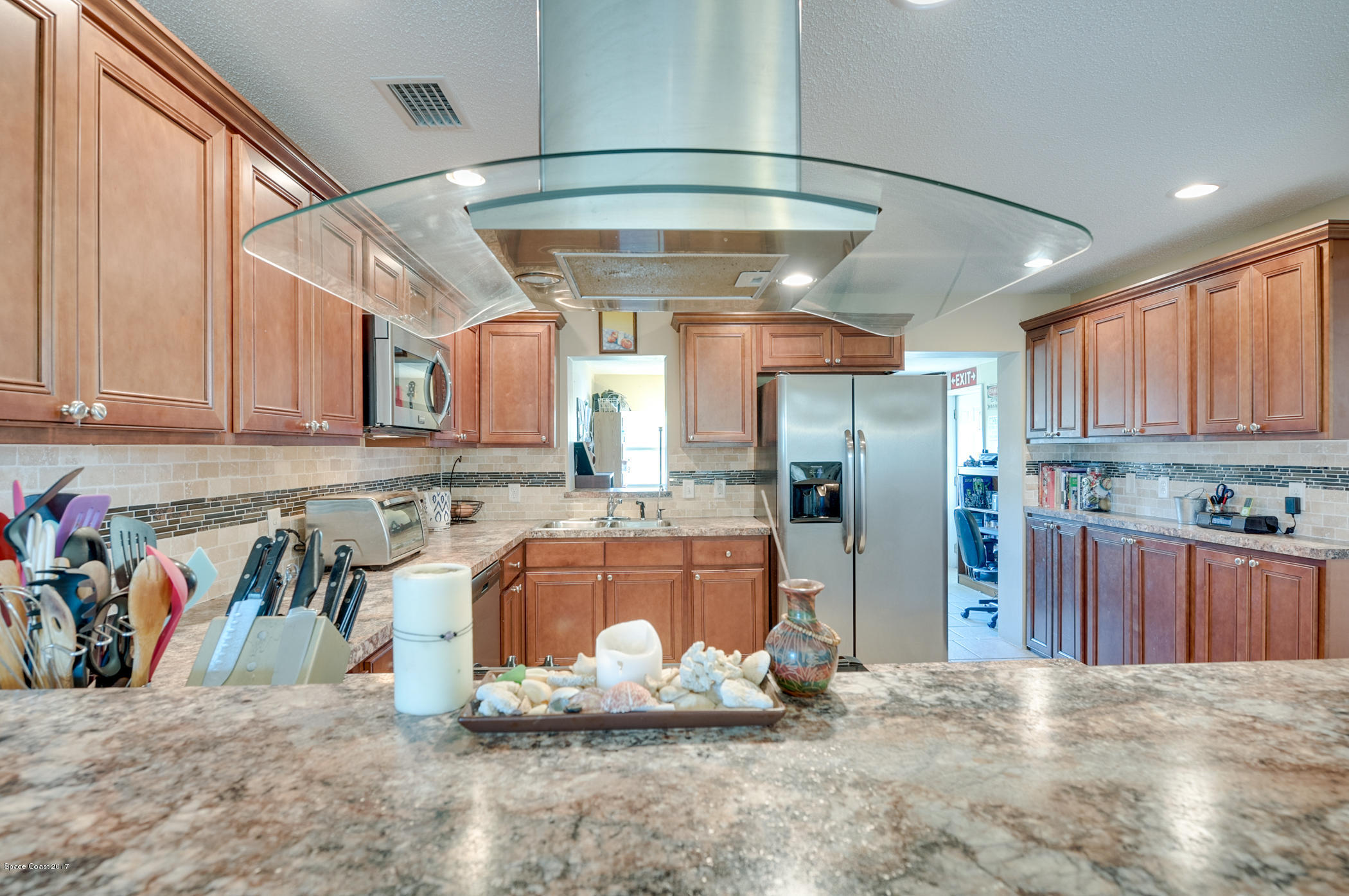 2261 Montgomery Road Melbourne, FL 32935 - Photo 17 of 36 Kitchen