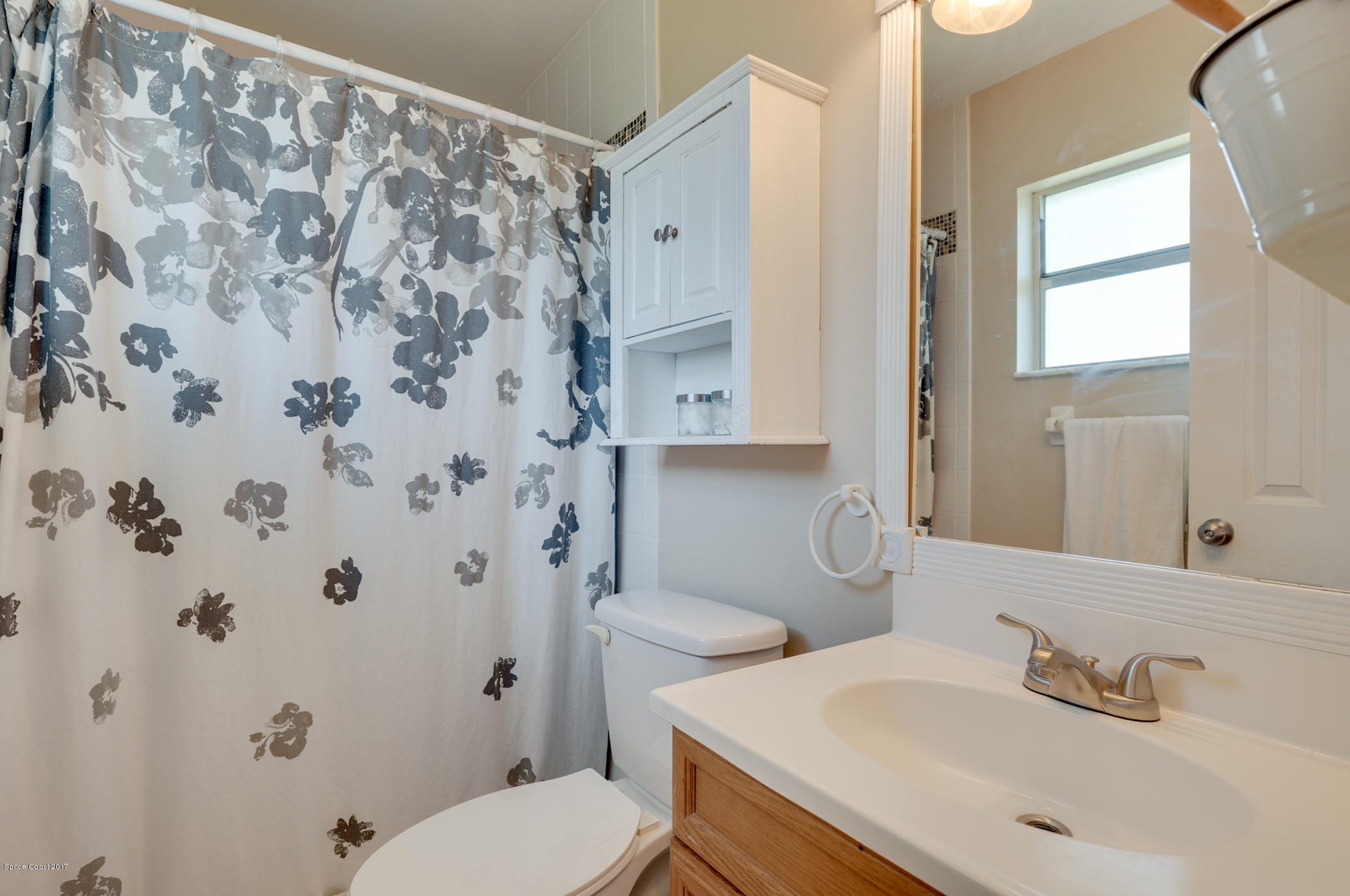2261 Montgomery Road Melbourne, FL 32935 - Photo 28 of 36 Master Bath