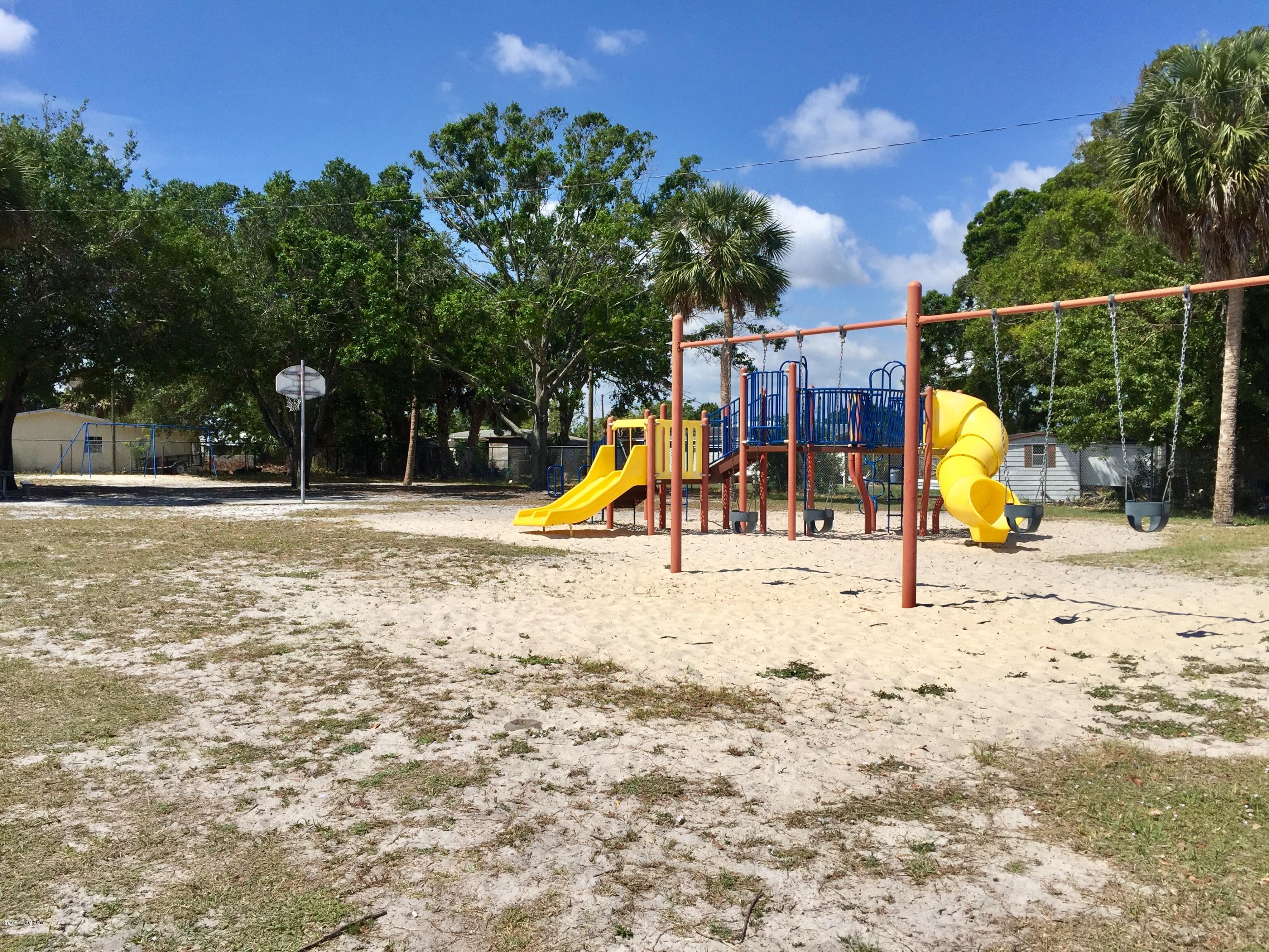 2261 Montgomery Road Melbourne, FL 32935 - Photo 36 of 36 Oakpark Playground