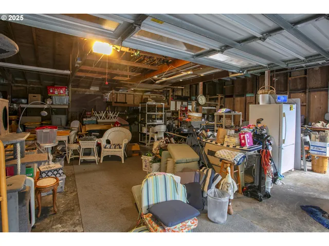 $450,000 | 6185 Columbia Street, Arch Cape, OR 97102