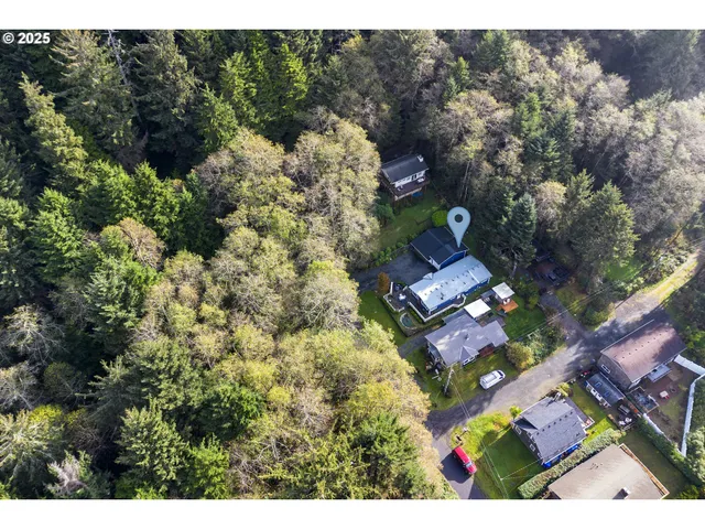 $450,000 | 6185 Columbia Street, Arch Cape, OR 97102