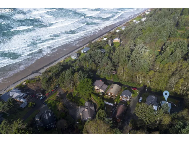 $450,000 | 6185 Columbia Street, Arch Cape, OR 97102