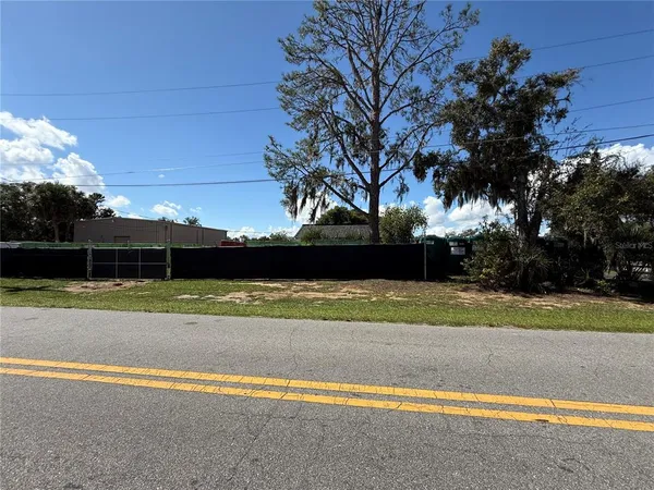 $2,000 | 2044 East Orange Avenue, Eustis, FL 32726