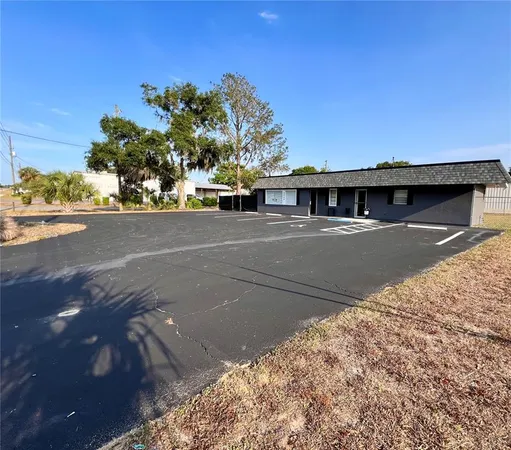 $2,000 | 2044 East Orange Avenue, Eustis, FL 32726