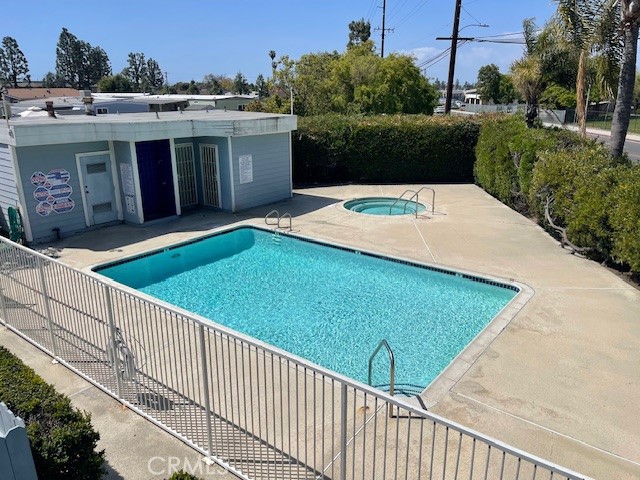 7652 Cerritos Avenue, Unit E Stanton, CA 90680 - Photo 12 of 14 a view of a backyard with a garden and plants