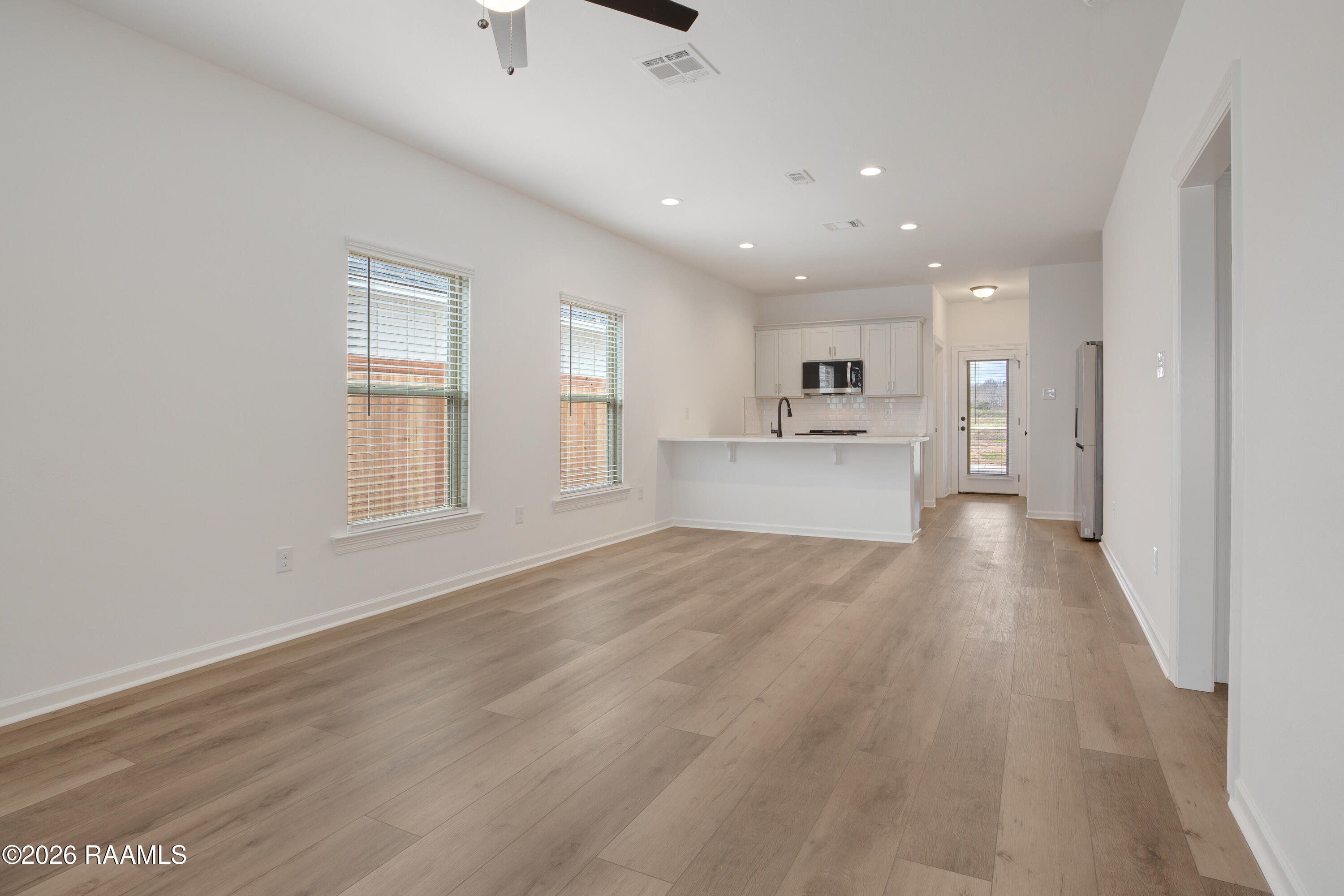 104 Ridgedale Scott, LA 70583 - Photo 2 of 24 Living Room