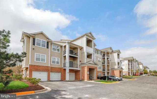 $1,800 | 19629 Galway Bay Circle, Unit 303, Germantown, MD 20874
