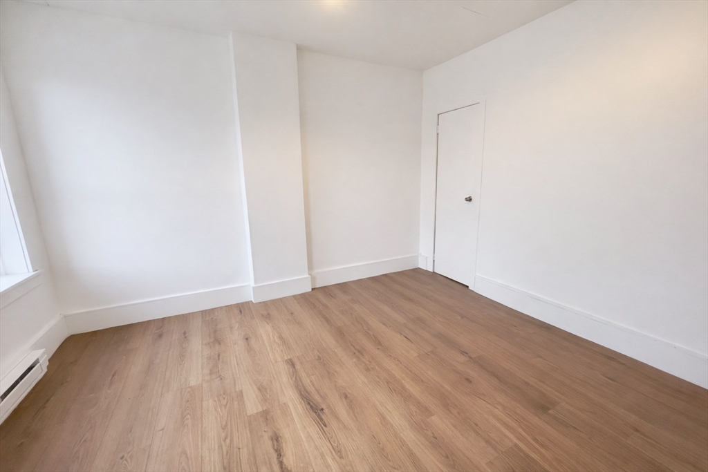 650 High Street, Unit 3 Holyoke, MA 01040 - Photo 3 of 8