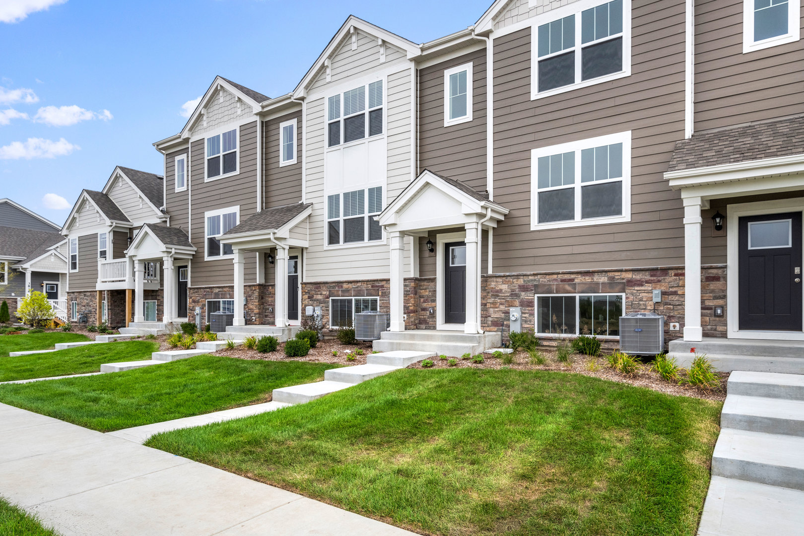 a view of a yard in front of a building