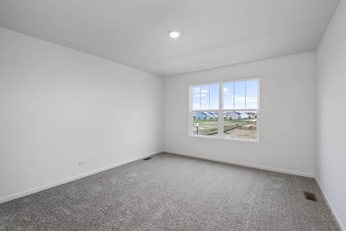 3815 Currant Lane Elgin, IL 60124 - Photo 14 of 21 an empty room with windows