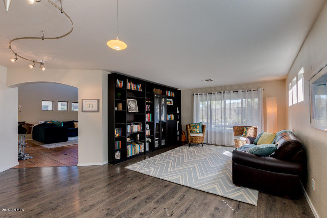 6790 West Rowel Road Peoria, AZ 85383 - Photo 6 of 44 08-Rowel