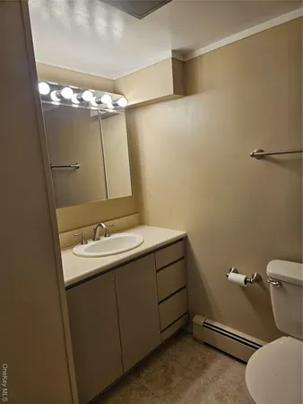 $2,500 | 43 Hartman Hill Road, Huntington, NY 11743