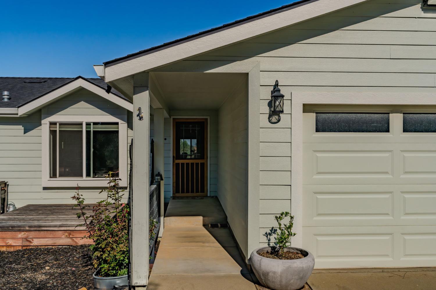 989 Carbondale Road Ione, CA 95640 - Photo 5 of 63