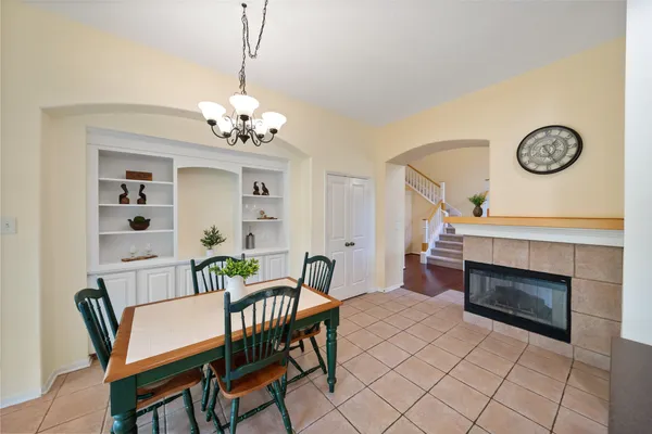 $715,000 | 50 East Sundance Circle, The Woodlands, TX 77382