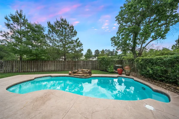 $715,000 | 50 East Sundance Circle, The Woodlands, TX 77382