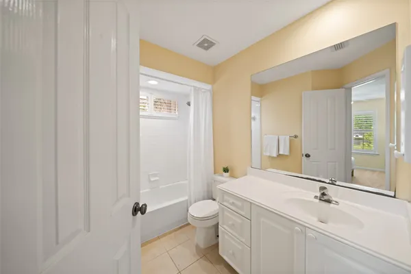 $715,000 | 50 East Sundance Circle, The Woodlands, TX 77382