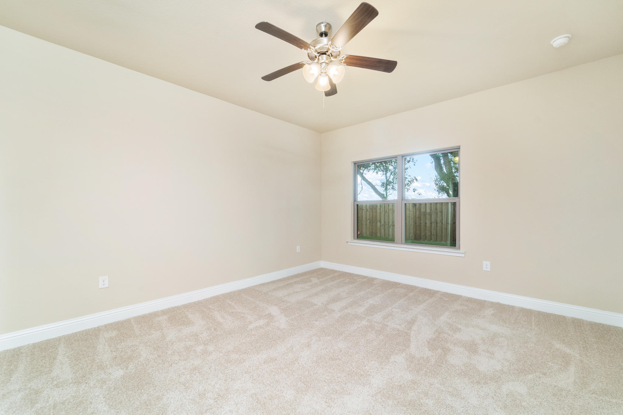 113 Dusky Way Freeport, FL 32439 - Photo 6 of 39 Gallery Image 6