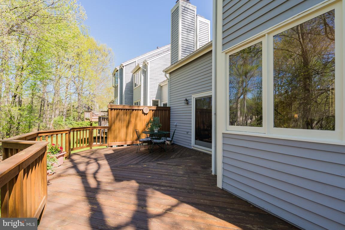 1315 Wedgewood Manor Way Reston, VA 20194 - Photo 37 of 40 Deck